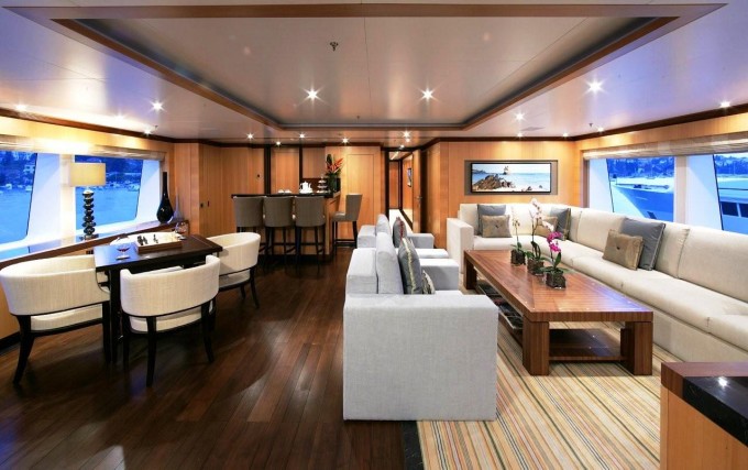 Andreas L Motor Yacht (ex Amnesia)  - The Upper Saloon